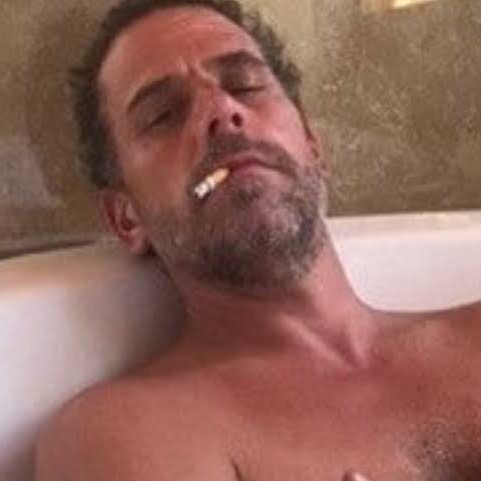 Whale Psychiatrist ™️ tweet media