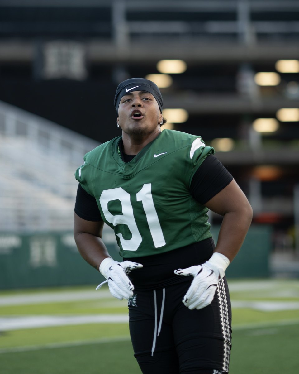 Hawaii Football tweet media