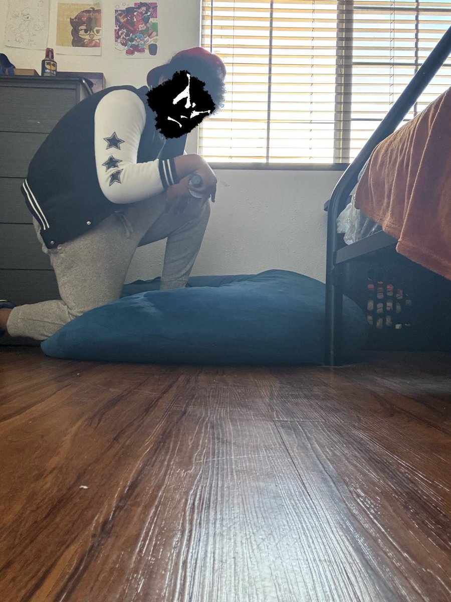 irl posing pics( i love posing)