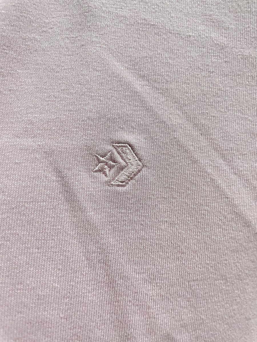 menanggapie's tweet photo. [WTS T SHIRT CONVERSE PINK PINKEU GEMAS] 🌸🥰

NEW!! ORIGINAL masih nempel tag
Ukuran XS 100k

Bisa CO 🍊

#wts #wanttosell #zonauang #zonajajan #wtsconverse https://t.co/mTYvyjanxB