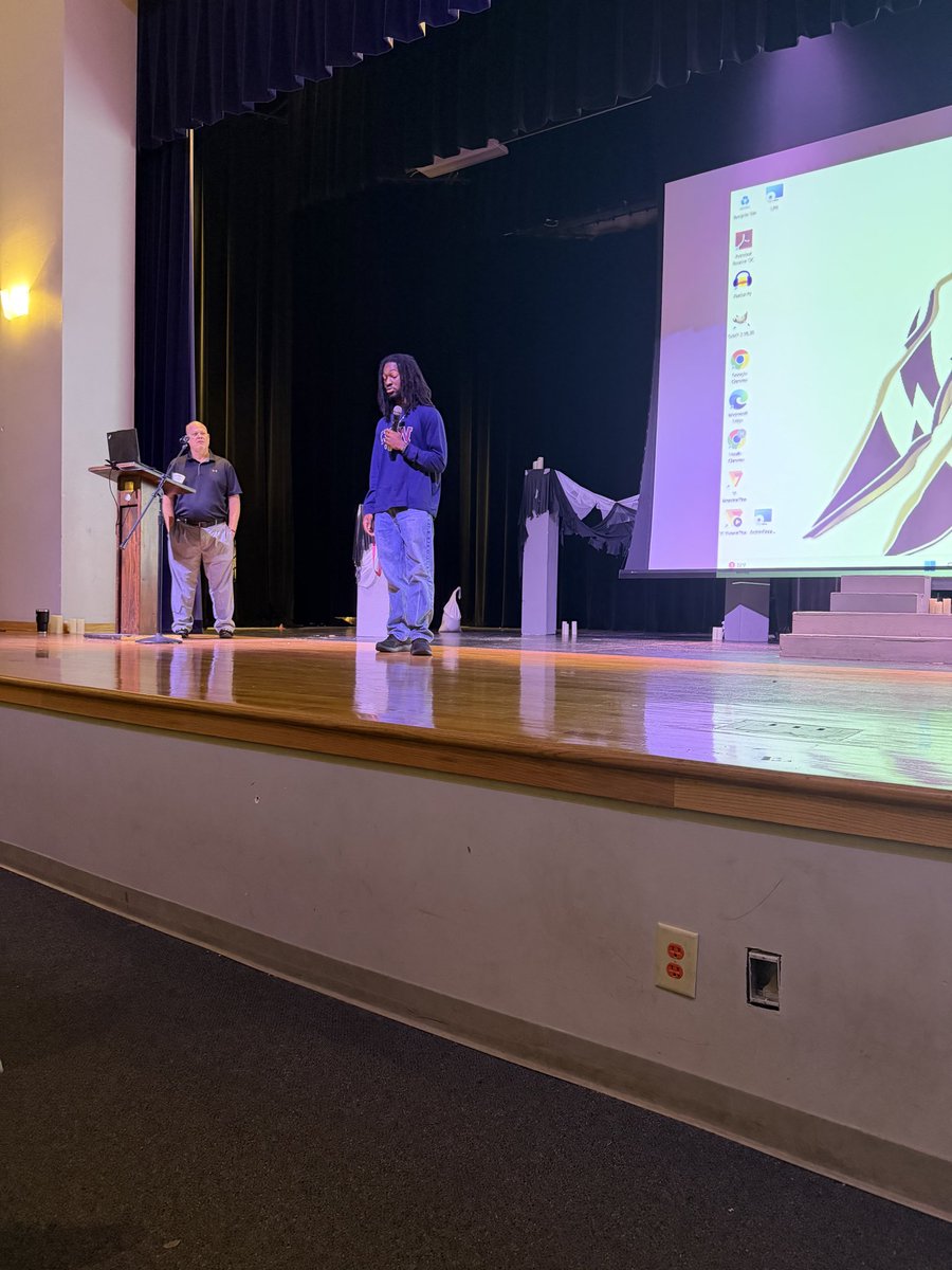 Heath Clawson tweet media