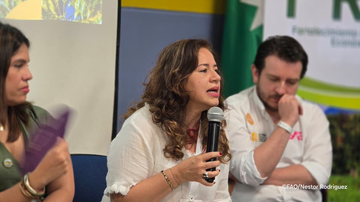 Eloísa Rivera de #ASONALL y Benedicto González de #COOMPAZCOL, Firmantes de Paz✍️ hablaron de experiencias y retos de la Reincorporación y el acceso a tierras con Jairo Rivera de <a href="/activosSAE/">Sociedad de Activos Especiales</a>, la viceministra de <a href="/Minvivienda/">Minvivienda</a>, Marcos Rodriguez de <a href="/FAO_Colombia/">FAO Colombia</a> y <a href="/AlejamillerR/">Alejandra Miller R</a> #FRES