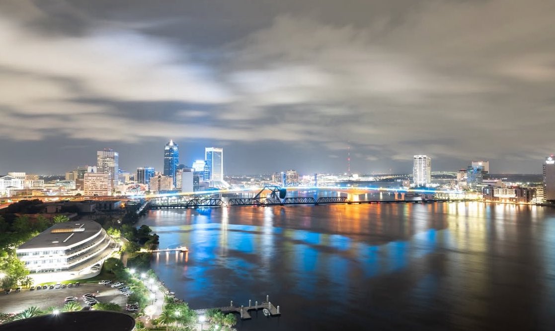 BoldCityBeat's tweet image. Downtown Jacksonville with the beautiful St. John’s River in the foreground.

📸: dvision4
