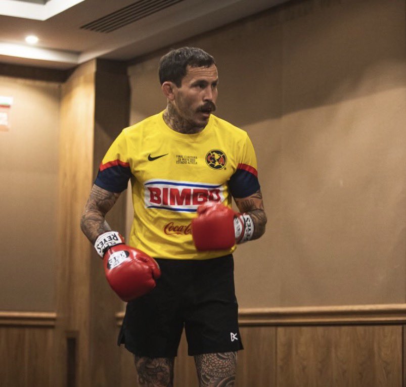 Chito Vera entrenando con el jersey del América en homenaje a Chucho Benítez😮‍💨💛🦅