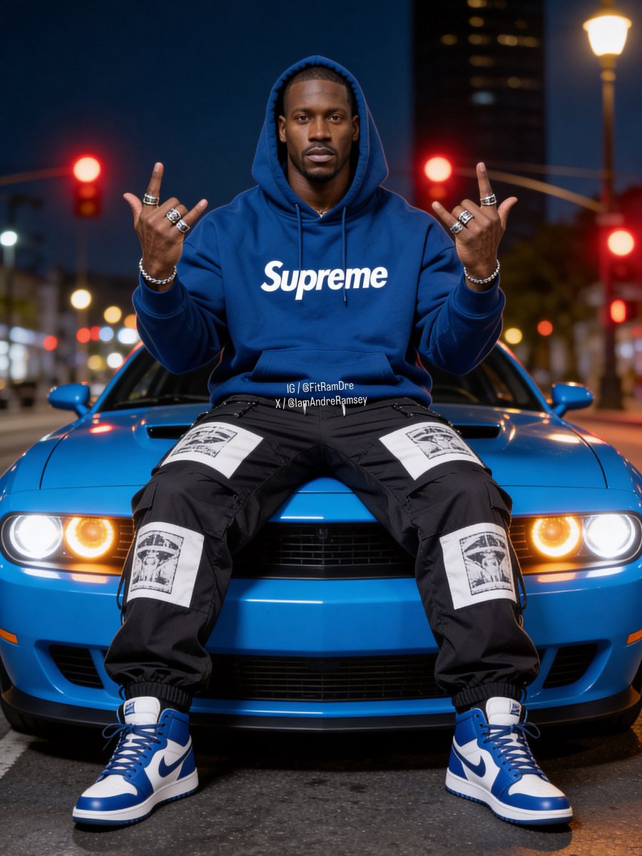 FREEZING Ass #NYC, BOY! Who Is #AndreRamsey? #Actor #Model #Fitness Coach