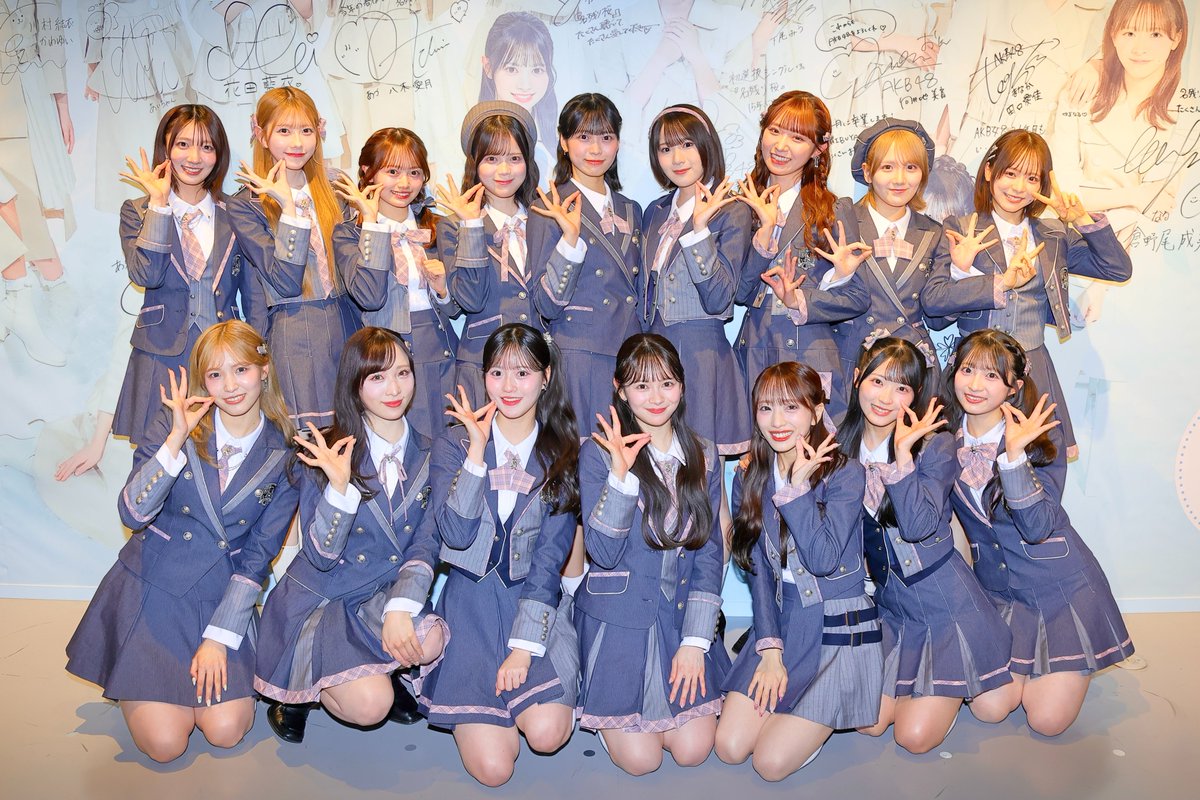 AKB48 ご来店💕】 67枚目シングル『名残り桜』好評発売中🌸 昨日、お