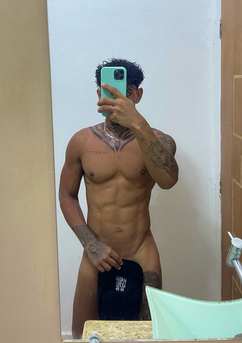 Mattavareess's tweet photo. Nós te quebra e te devolve 🔥

#nude #nsfw https://t.co/CPpgPclgGE
