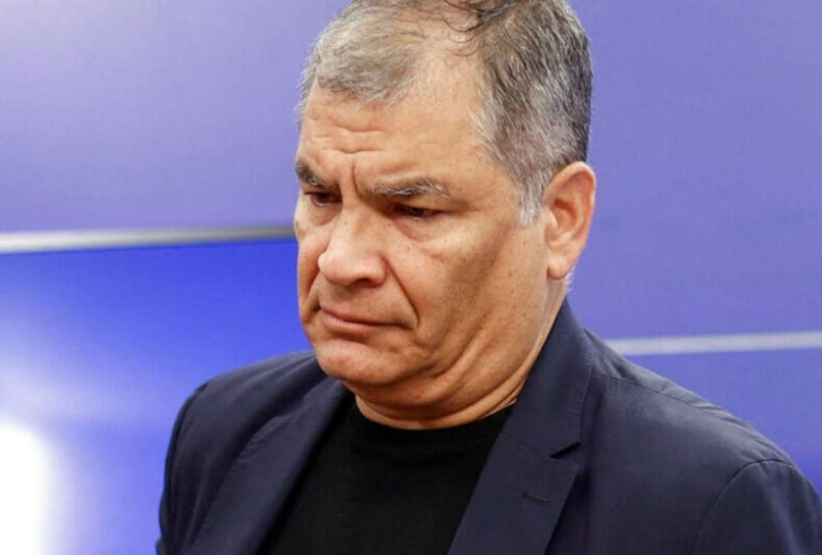 ⚫ Confirmado: La captura de Rafael Correa es un hecho.

Hoy, Rafael Correa busca aludir a la justicia de EEUU acusando, que el presidente Daniel Noboa es el autor del asesin@to de Fernando Villavicencio.