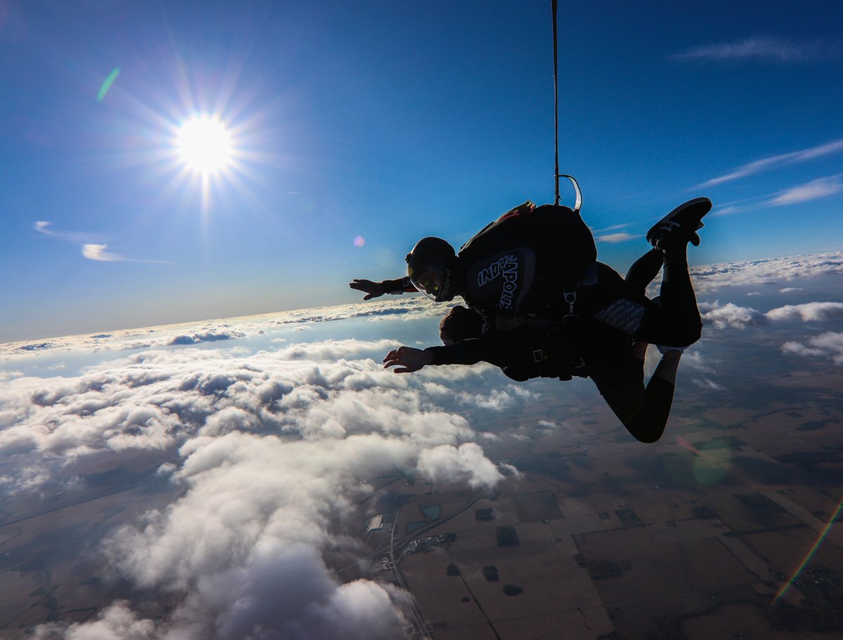 Skydive Indianapolis tweet media