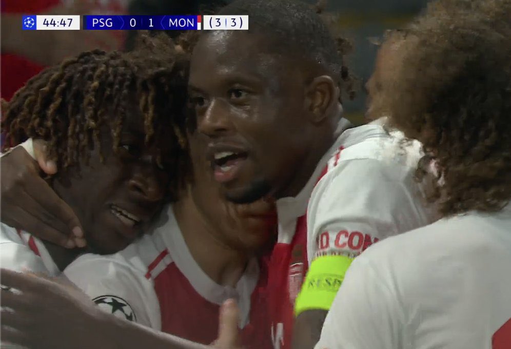 💥 CHAOS IN THE MAKING! 💥 Aklouche with the GOAL and it’s 3-3 on aggregate! 😱 PSG on the brink—anything can happen tonight! ⚽🔥 Who’s ready for the shocker?! 

#PSGDrama #AkloucheMagic #FootballMadness #GoalFrenzy