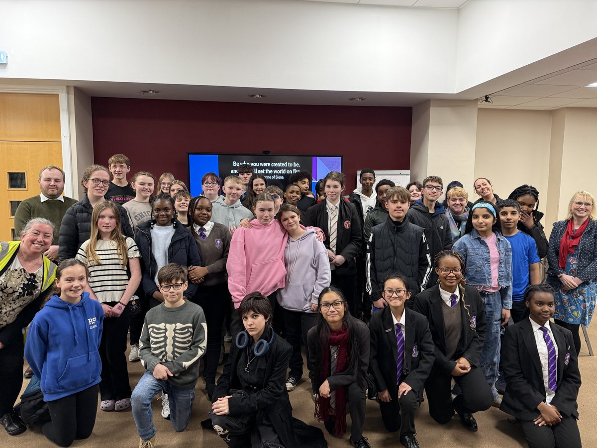 Leeds Diocesan Youth Service tweet media