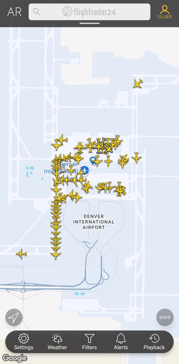 JDELarzius's tweet photo. So @DENAirport is landing 26 and departing 25. Look at this insanity on the ground. Winds 290 at 29 gusting 47. @BianchiWeather https://t.co/eYKVHIgO7L