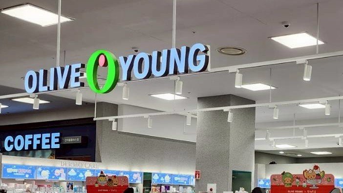 しおり＠美容垢 tweet media