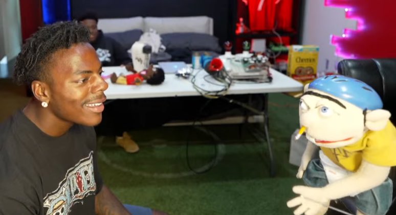 blayz 🌙 tweet media