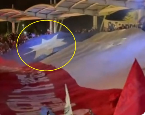 Iherreraa's tweet photo. Los zurdos denunciaron cuando quemaban la bandera, cuando cambiaron la estrella, cuando se la sacaron por el trasero?  Pero denuncian porque la banda presidencial de Kast tiene el escudo patrio https://t.co/RkHkGNSSkr