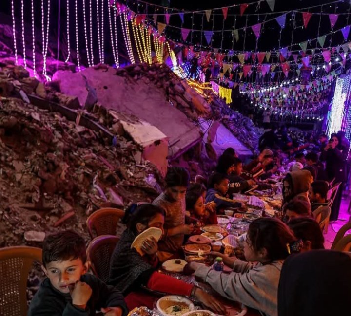 يا رب أتم عليهم الشهر فى أمن وسلام 
اللهم أمنهم وسلمهم