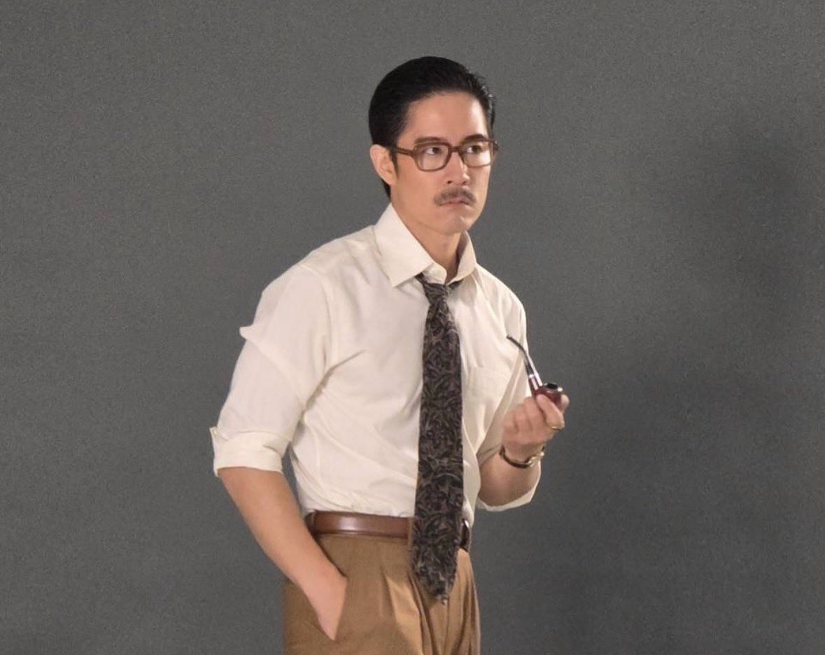 หึง โกรธเปนฟืนไฟ ตาแดงดั่งแสงไฟฟ้า ปาหนังสือลงโต๊ะ ตบโต๊ะ พูดไม่เพราะ ฉุนเฉียว หายใจฟืดฟาด วีนลูกน้อง ด่าจนลักยิ้มขึ้นแก้มตุ่ย พี่เลิศอย่าไปใกล้หมา 🫵🫵🫵