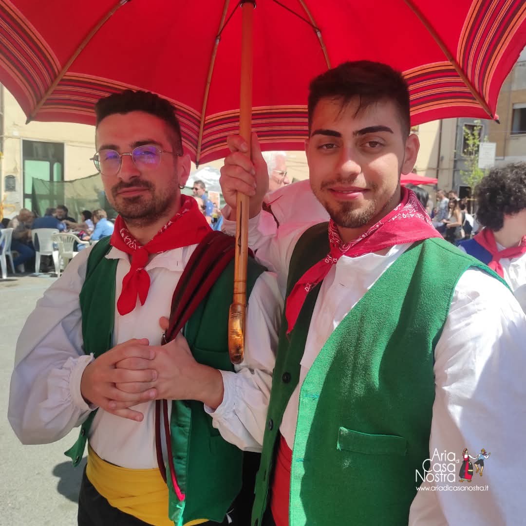 adcnfolkgroup's tweet photo. La secca i la mala staggion'! 😜🤫

#ariadicasanostra #gruppofolk #alatri #ciociaria #tradizioni #ragazzi #folk #folklore #ciociari #ricordi #sagra #sezze #visitlazio #visitciociaria #visitalatri #tradizione #igersalatri #igersciociaria #igersfolk #igerslazio https://t.co/MYFudX1viu