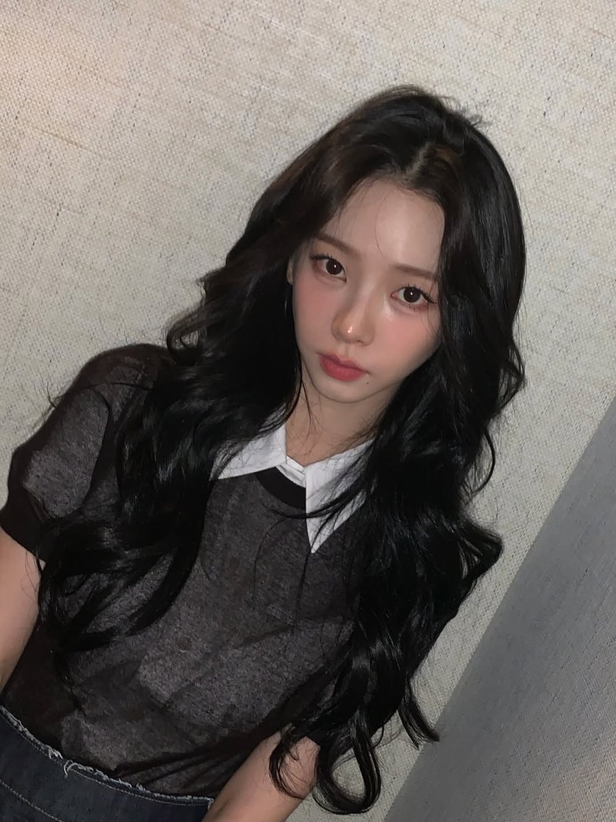 260226 #카리나 인스타💙

@prada #PradaFW26 #Prada