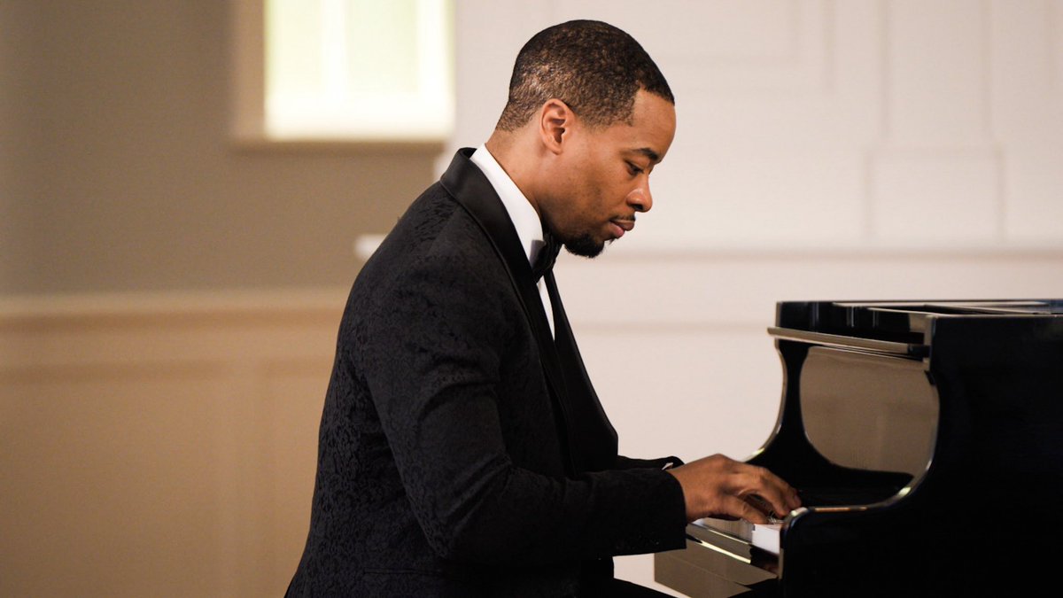 Eternal Father of the Sea Chapel is filled with the timeless sounds of Johann Sebastian Bach (1685–1750) this afternoon.
Pianist Edward E. Callahan is currently delivering a masterful performance of the Prelude and Fugue in D Minor.