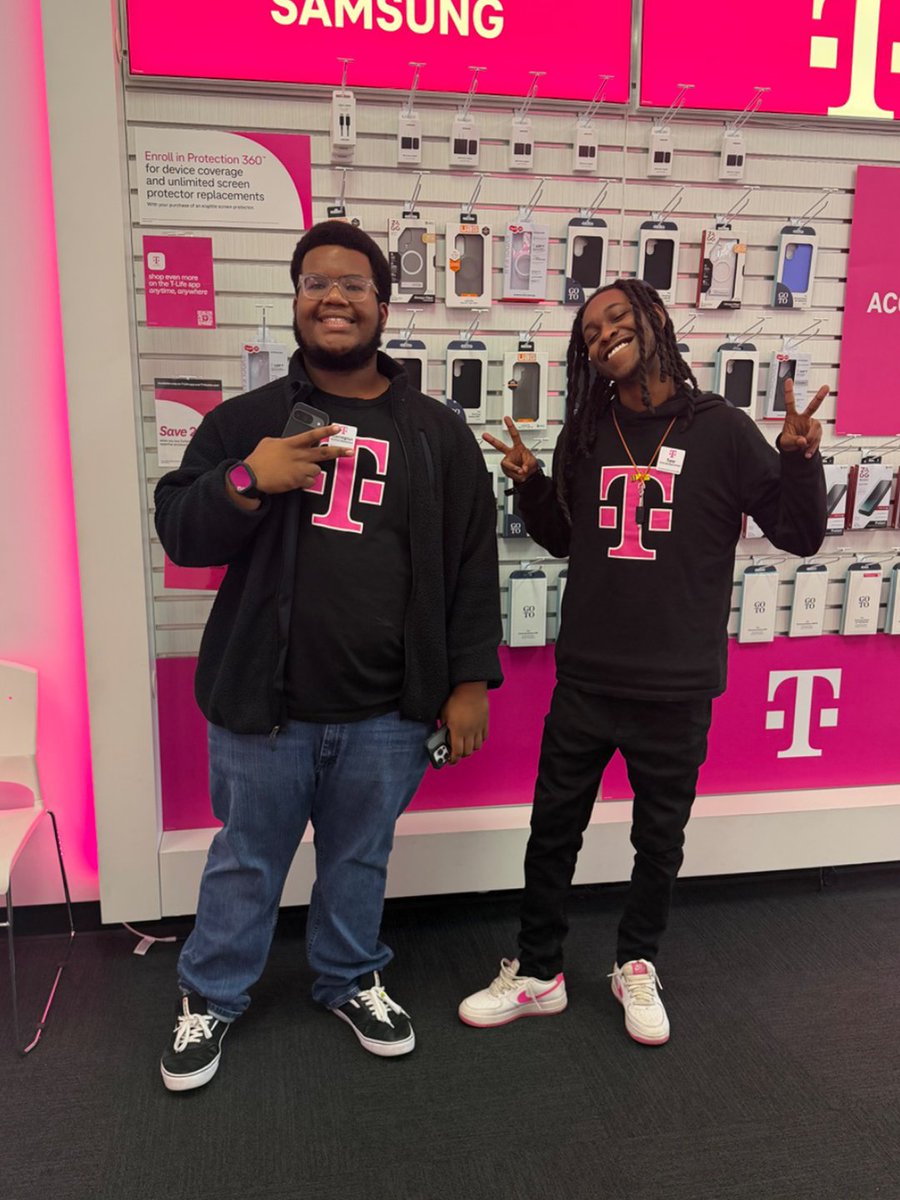 Connectivity Source tweet media