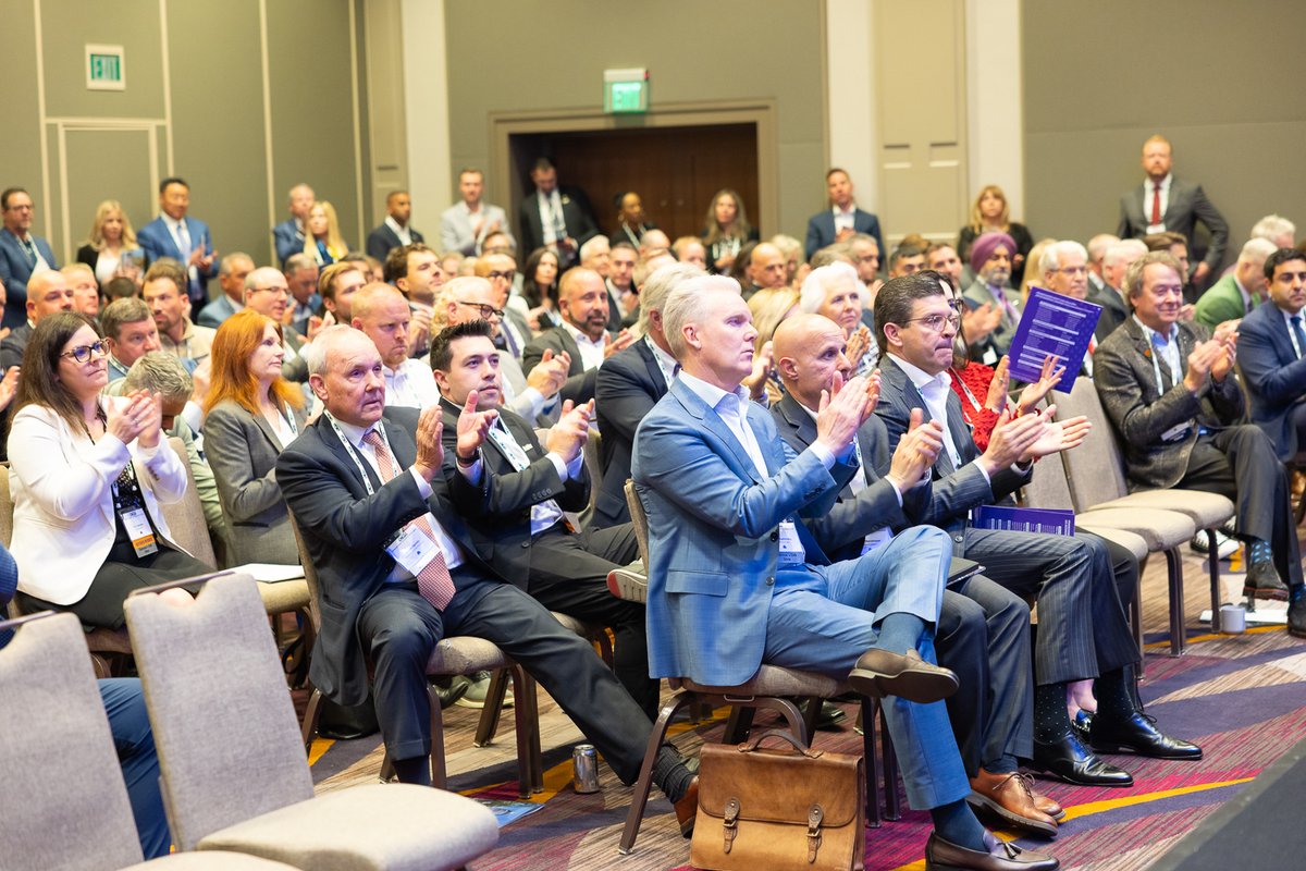 California New Car Dealers Association tweet media