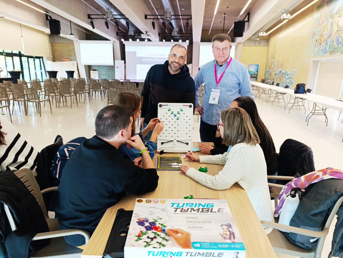 Innovació Educativa, Departament Educació tweet media