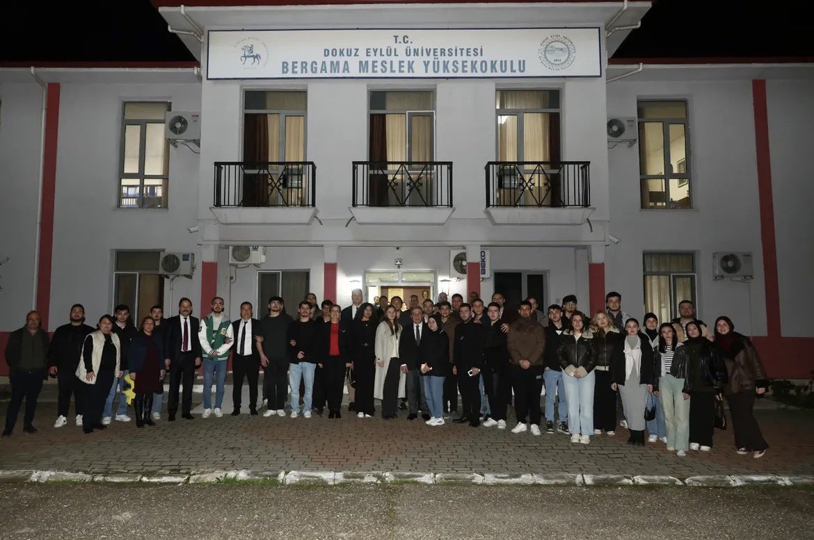 🌙 Rektörümüz Prof. Dr. Bayram YILMAZ’ı, Ramazan ayı kapsamında Yüksekokulumuz öğrencilerimizle gerçekleştirilen iftar buluşmasında ağırladık.

Katılımları için Rektörümüze ve emeği geçen herkese teşekkür ederiz.