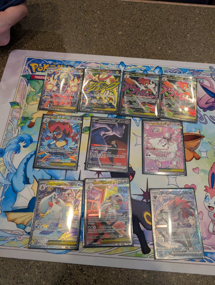 Kuraimoar tweet media