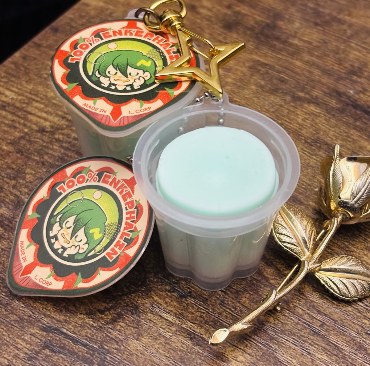 bea 🏖️ etsy open! tweet media