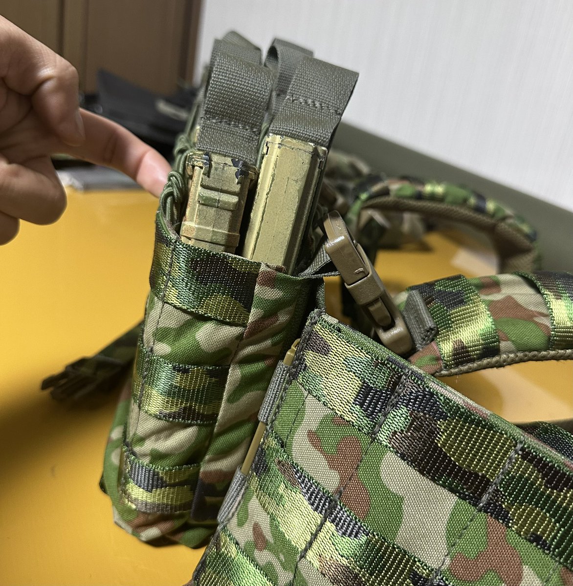 依頼品 陸自迷彩 チェストリグ 6弾倉収納マグポーチ ハーネス クイック
