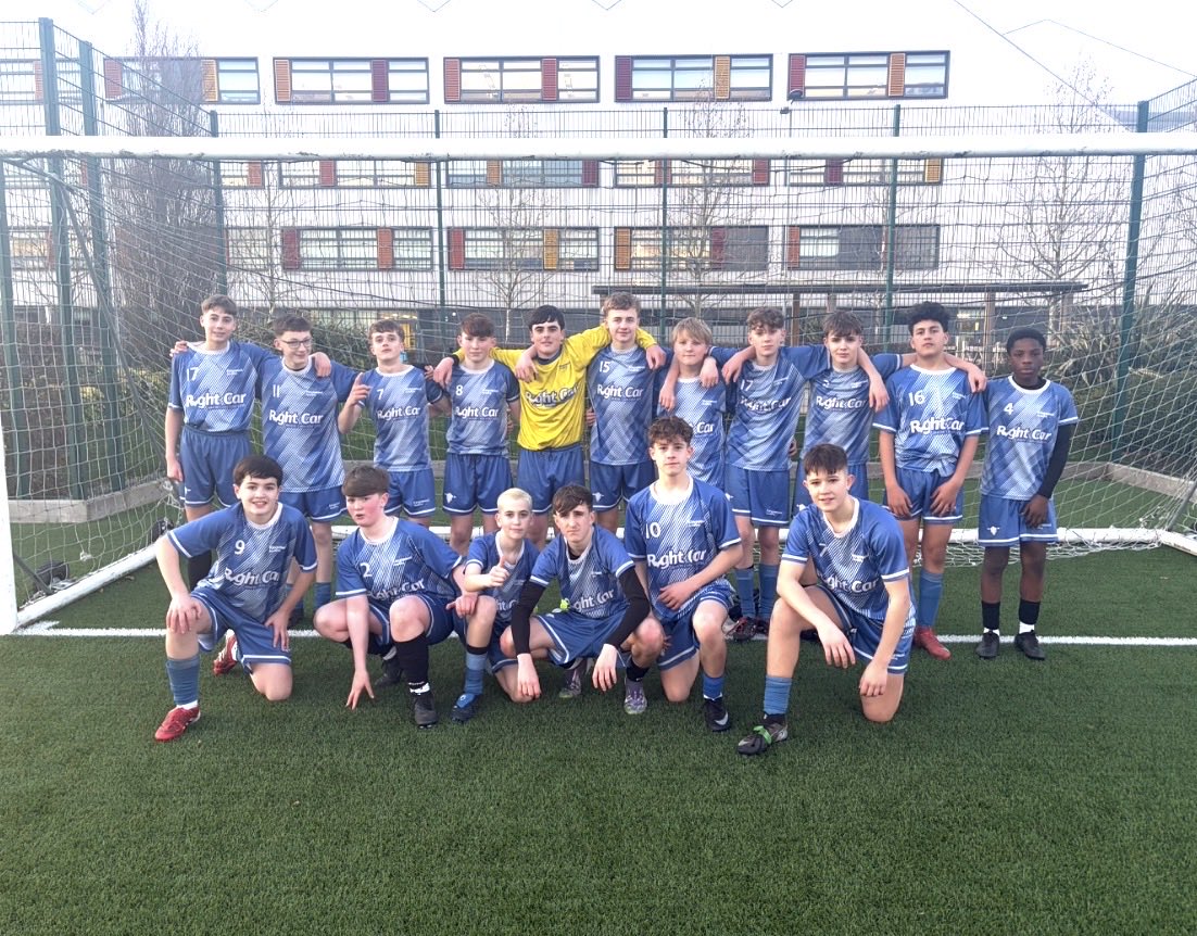 KingswoodAcademyPE tweet media