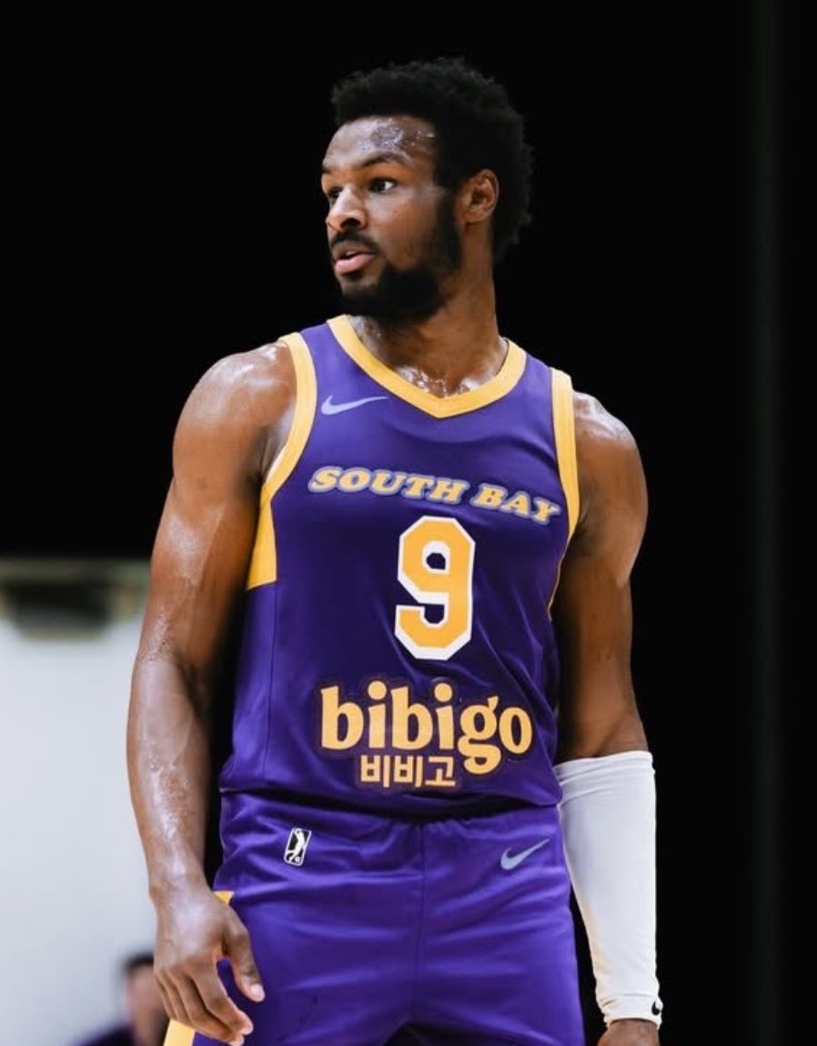 Bronny James today in the G-League:

21 Points
4 Steals
3 Rebounds 
2 Assists 
9/14 FGM
29 Minutes