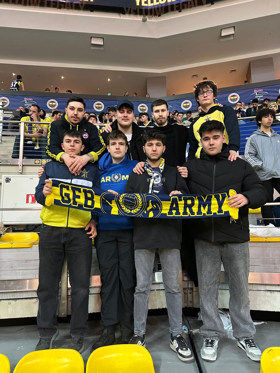 gfbarmyouth's tweet photo. HEPİNİZ TÜRK’ÜN EVLADISINIZ!

Fenerbahçe - p*rtizan / 25.02 https://t.co/RrM4bdjILd