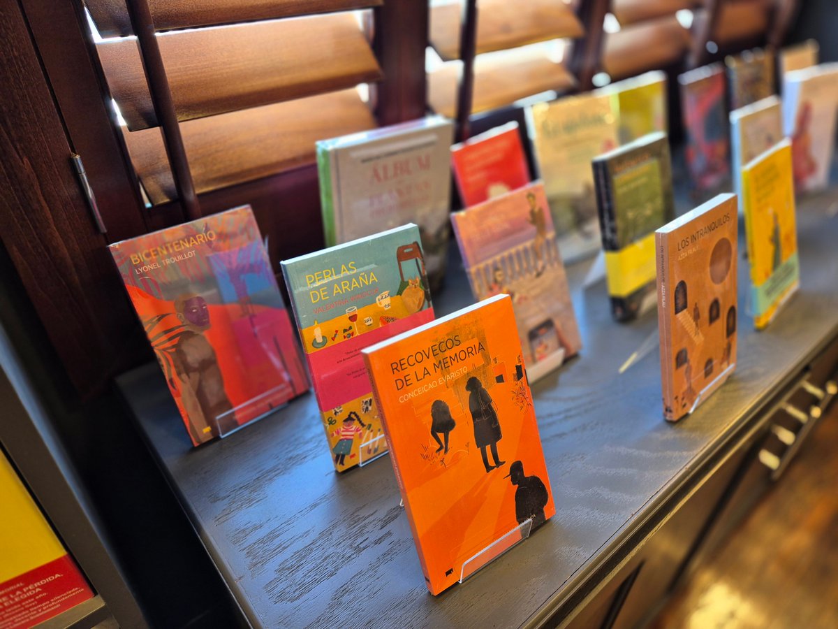 Sándor Márai Librería tweet media