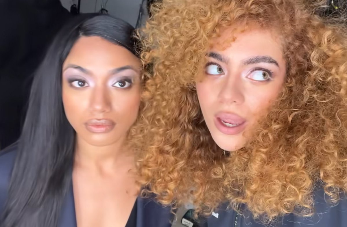 grrrlplanet's tweet image. two bad bitches at the #SameDamnTime!