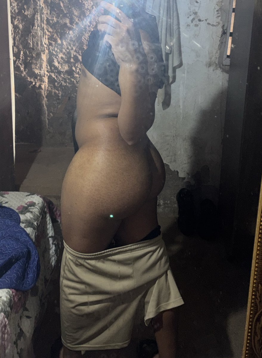 PUTINHO_DF's tweet photo. Boa noite 😈🍑

https://t.co/vGrdPB8w8W https://t.co/XhqBGMh1qw