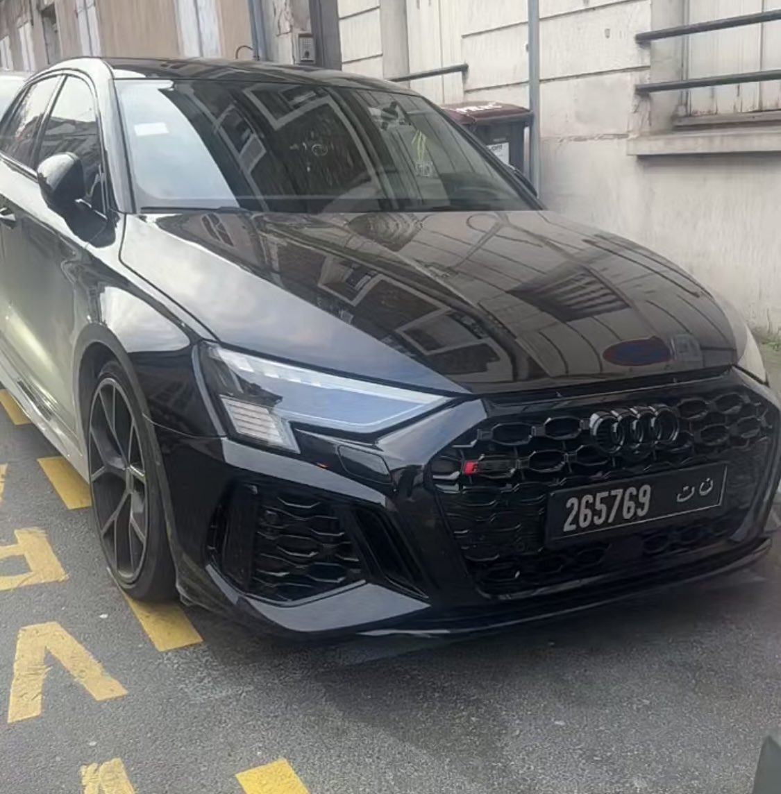 🇹🇳 tweet media