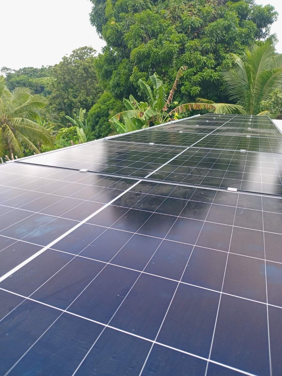 SolarFiji's tweet photo. Exciting news! A commercial Victron off-grid solar system has been installed for the Ministry of Agriculture in Kadavu

Read more:https://t.co/er4ii6PZm1 

#solarfiji #kadavu #victronenergy #AikoSolar #ministryofariculture
#renewableenergy #offgridsolar #CommercialProjects #solar https://t.co/BrBAfA7BVL