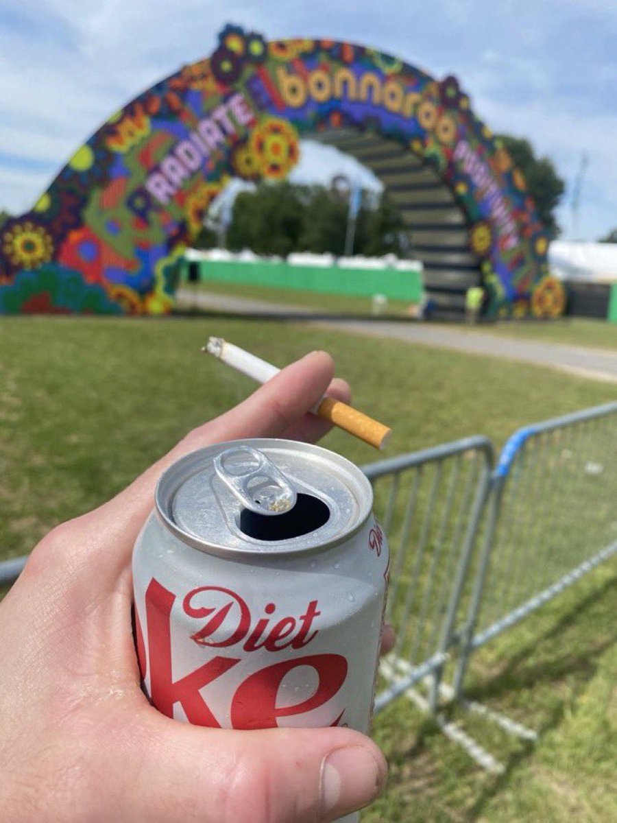 Bonnaroovian tweet media