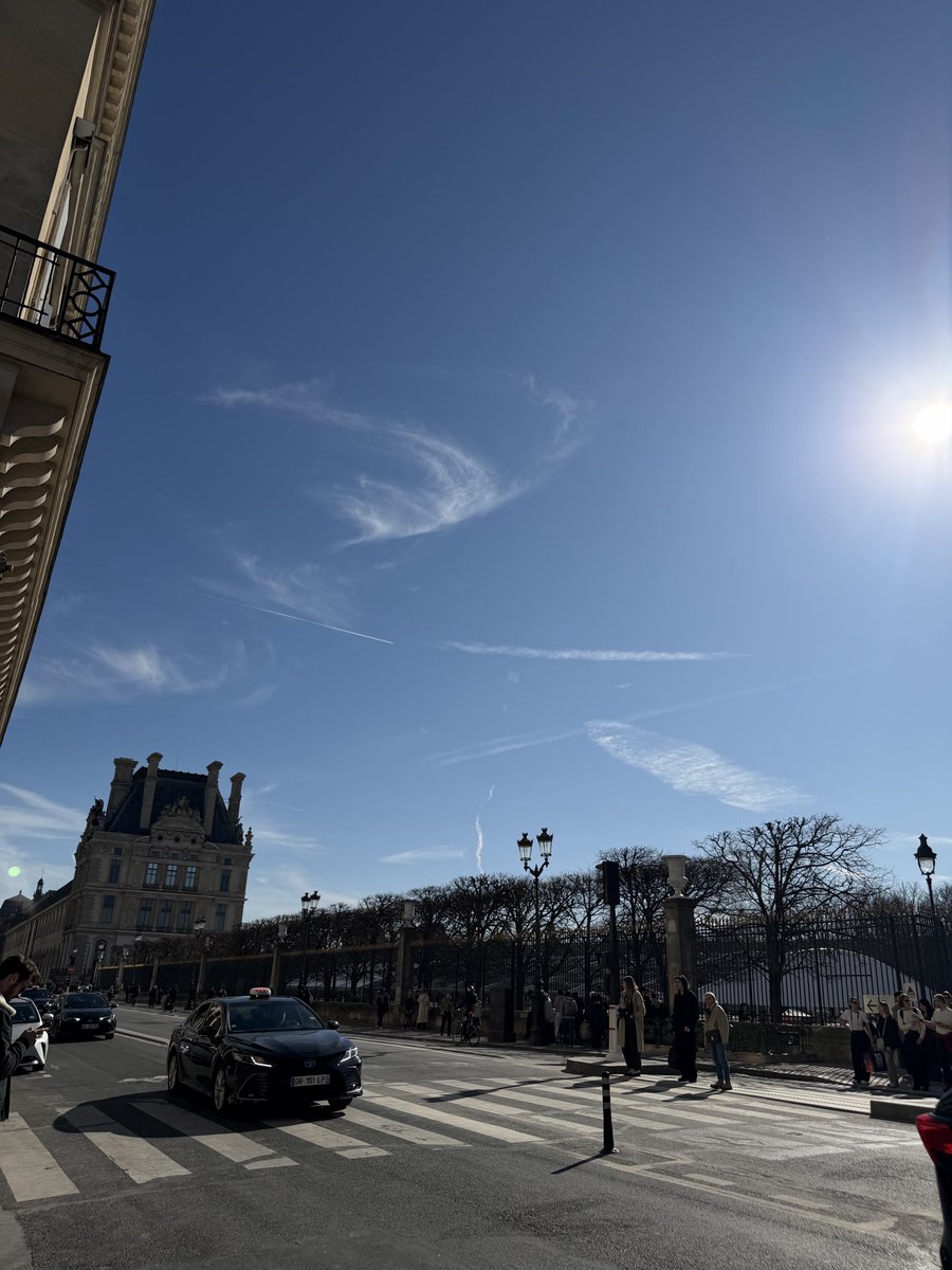 ‎ ‎so tweet media