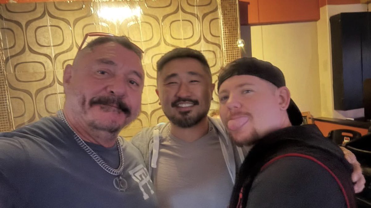 pup.kato tweet media