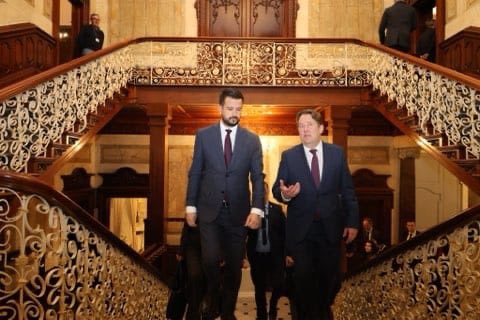 DarraghOBrienTD's tweet photo. It was a pleasure to host a dinner this evening at Iveagh House in honour of President Milatović, marking the first official visit by a President of Montenegro to Ireland.

This visit reflects the deepening partnership and shared values between Ireland and Montenegro. 🇮🇪🇲🇪 https://t.co/dmMr3LRj7P