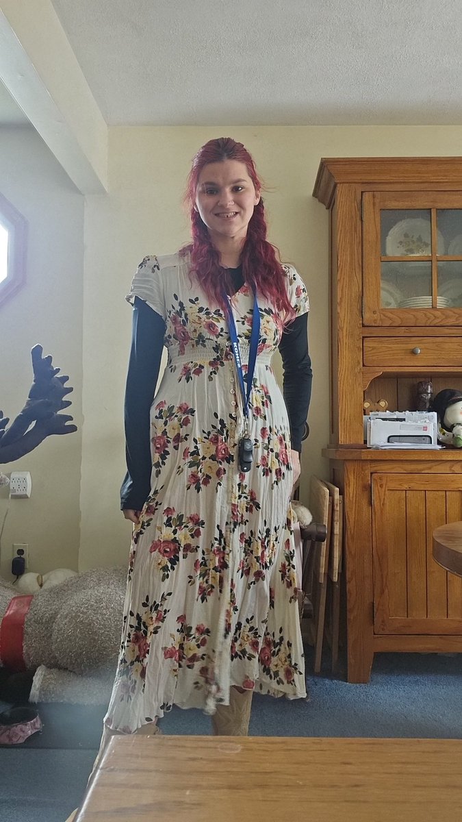 djcountrygurl88's tweet photo. This what I wore for my interview today so excited I hope I got the job.. #currentpicture #redhair #model #showoff #sexymom https://t.co/wmXLTy27h5