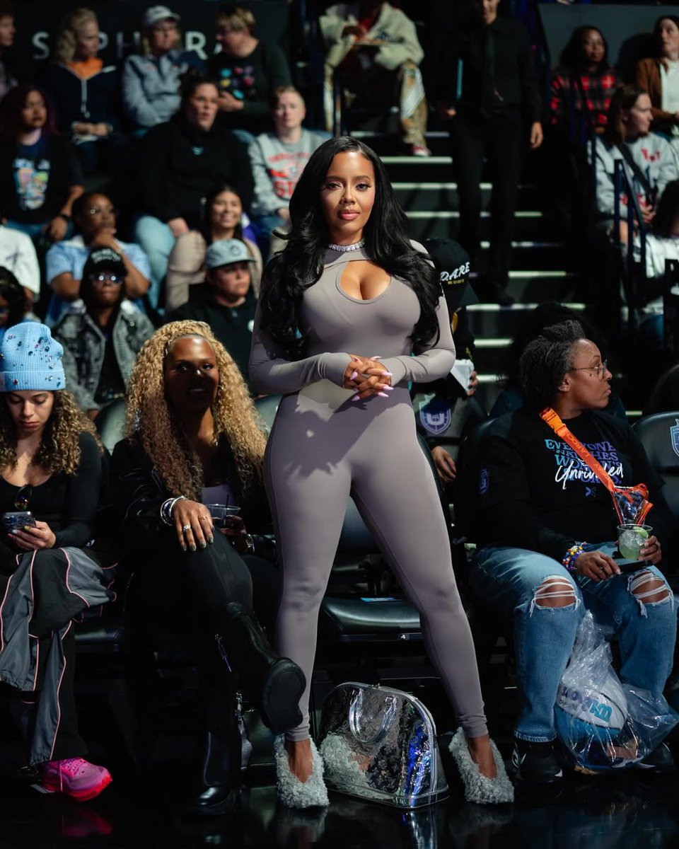 ًWave Checkers tweet media