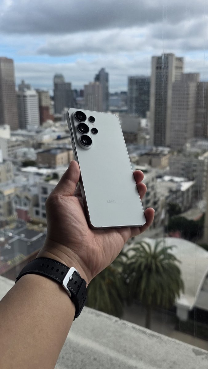 TheAsianJC tweet media