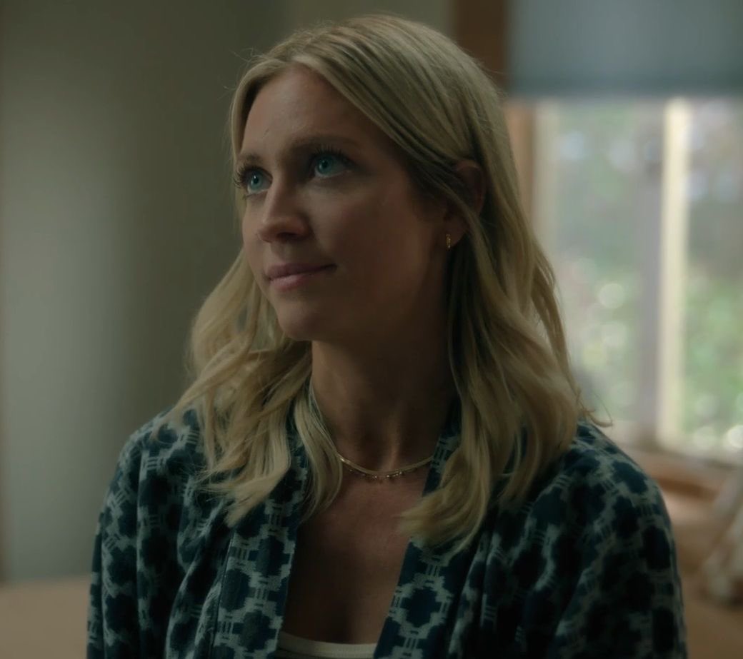 the category is, insane blond lesbians with mommy issues