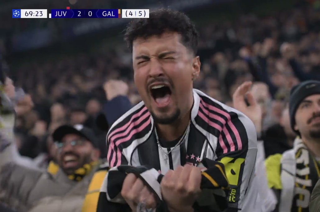 📸 - THE JUVENTUS FANS ARE BELIEVING IN THE IMPOSSIBLE!

THEY ARE DOWN TO 10 MEN BUT JUST WENT FROM GOING 5-2 DOWN ON AGGREGATE TO 5-4, THIS IS JUVENTUS, THIS IS FOOTBALL, THEY NEED 1 MORE GOAL!
