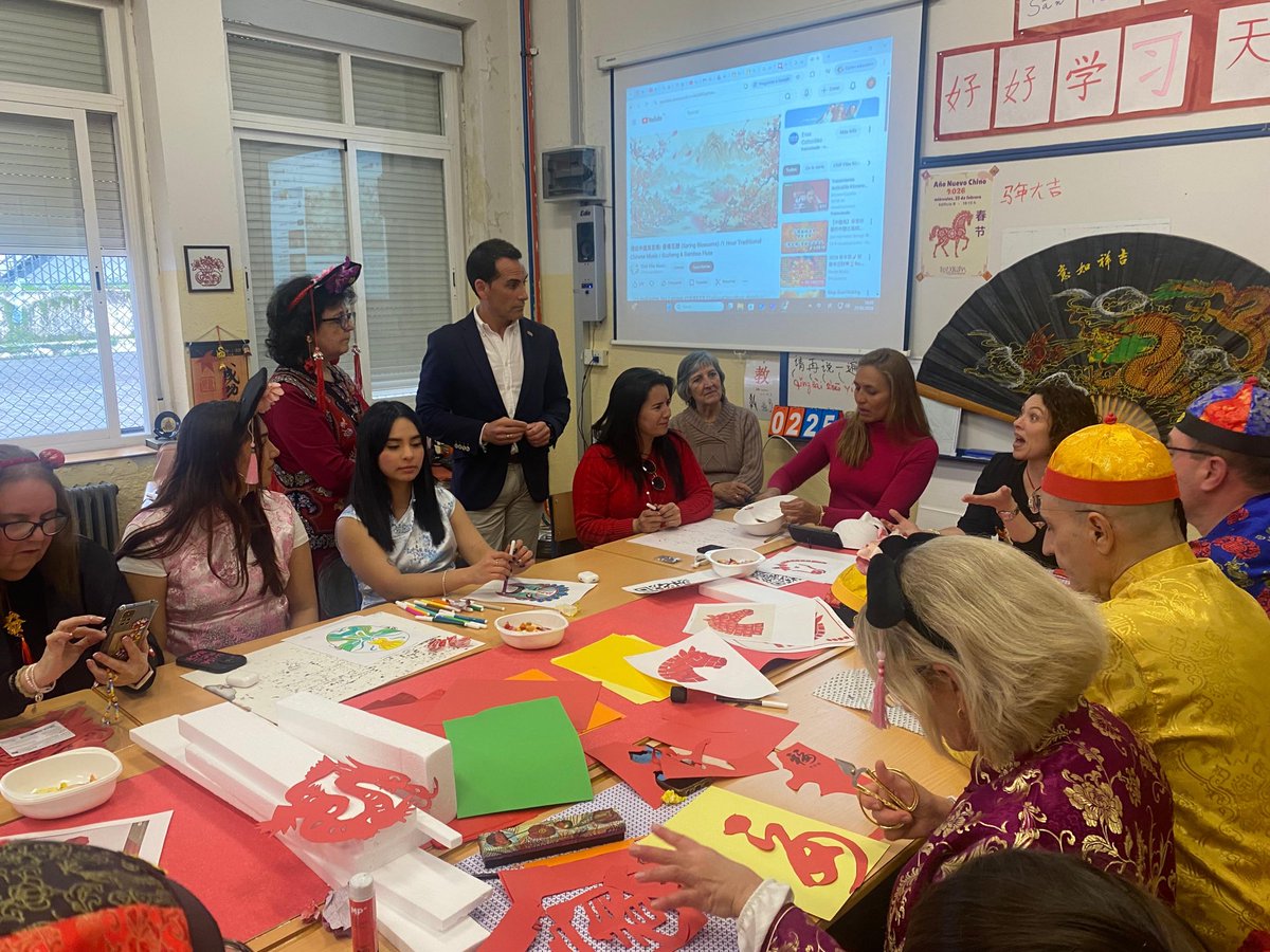 Fjsolano76's tweet photo. ✅ Celebración Año Nuevo Chino 2026 en la EOI Xauen de Jaén, experiencia educativa de inmersión cultural en el alumnado.

👉🏻Consolidación de la enseñanza del idoma chino en la provincia de Jaén a través del programa Aula Confucio en 5 centros educativos. https://t.co/hZheGUjsMq