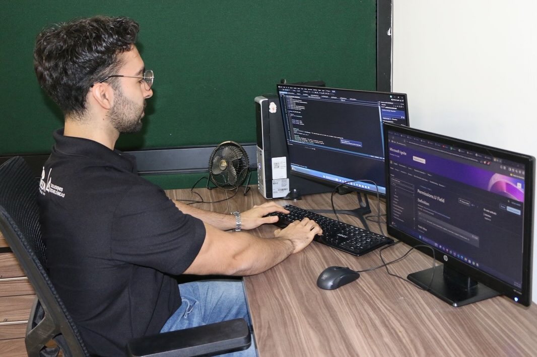 Impulsa Gobierno de Sonora Programa de Inglés Especializado para la Industria de Semiconductores: UTS |
Ver Nota Completa 🡆
 contrasteslanoticia.com.mx/impulsa-gobier…